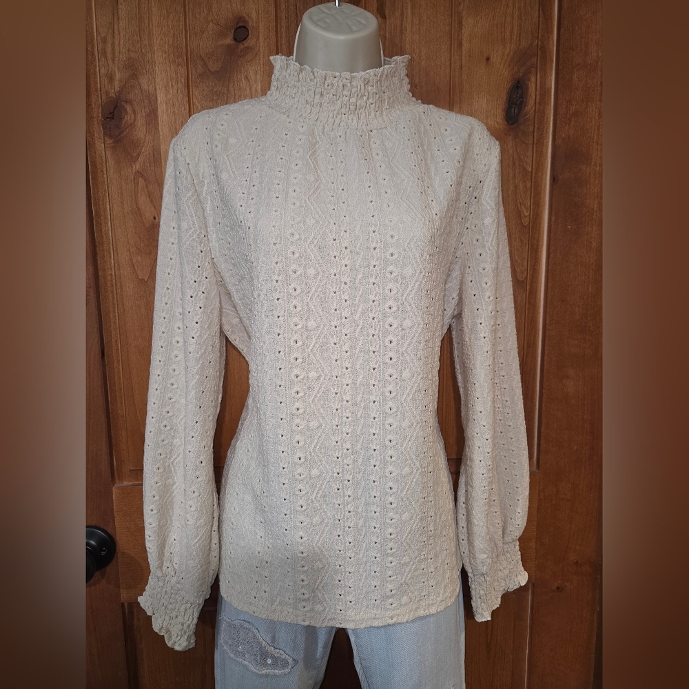 Chic Cream Lace Mock Neck Blouse for Women‎